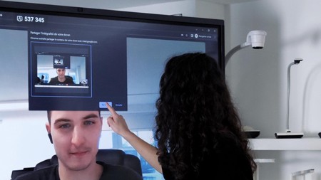 Partager son écran pour présenter à distance