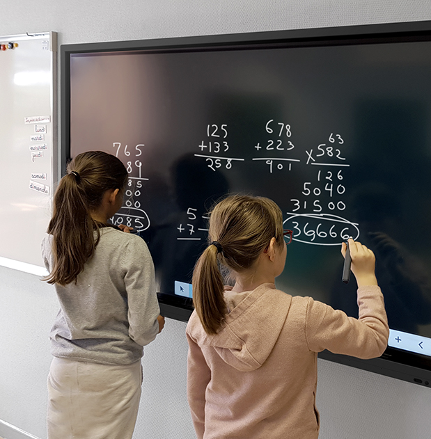 The interactive touchscreen as a personal and collaborative workspace
