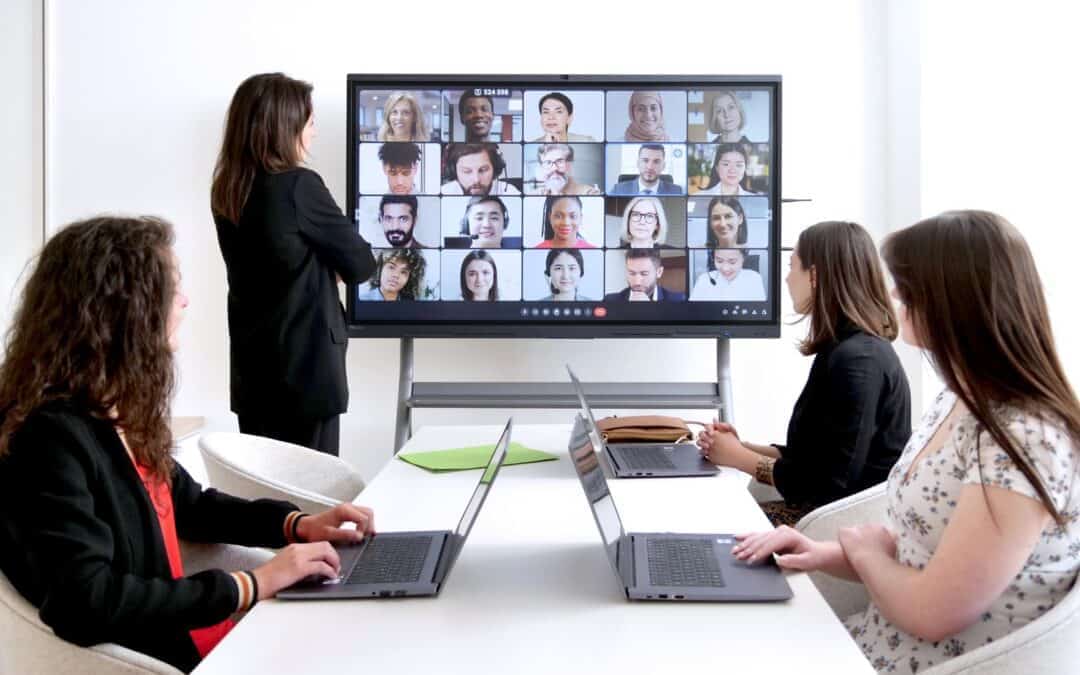 Zoom oder Microsoft Teams mit einem interaktiven Whiteboard nutzen: Vorteile und Nachteile