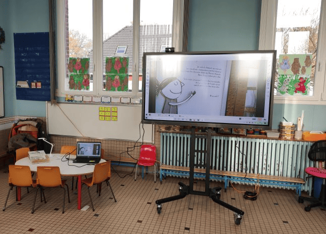 install my Speechi digital interactive whiteboard at nursery school