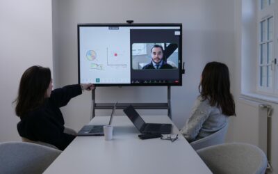 Quels avantages avec les écrans numériques tactiles interactifs pour les entreprises