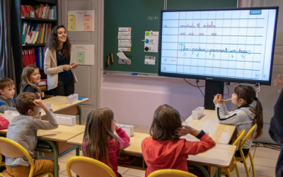 Enseñar español en la escuela primaria con una pantalla interactiva