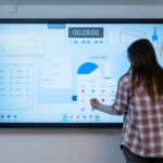 l'écran interactif Speechi dans une maison