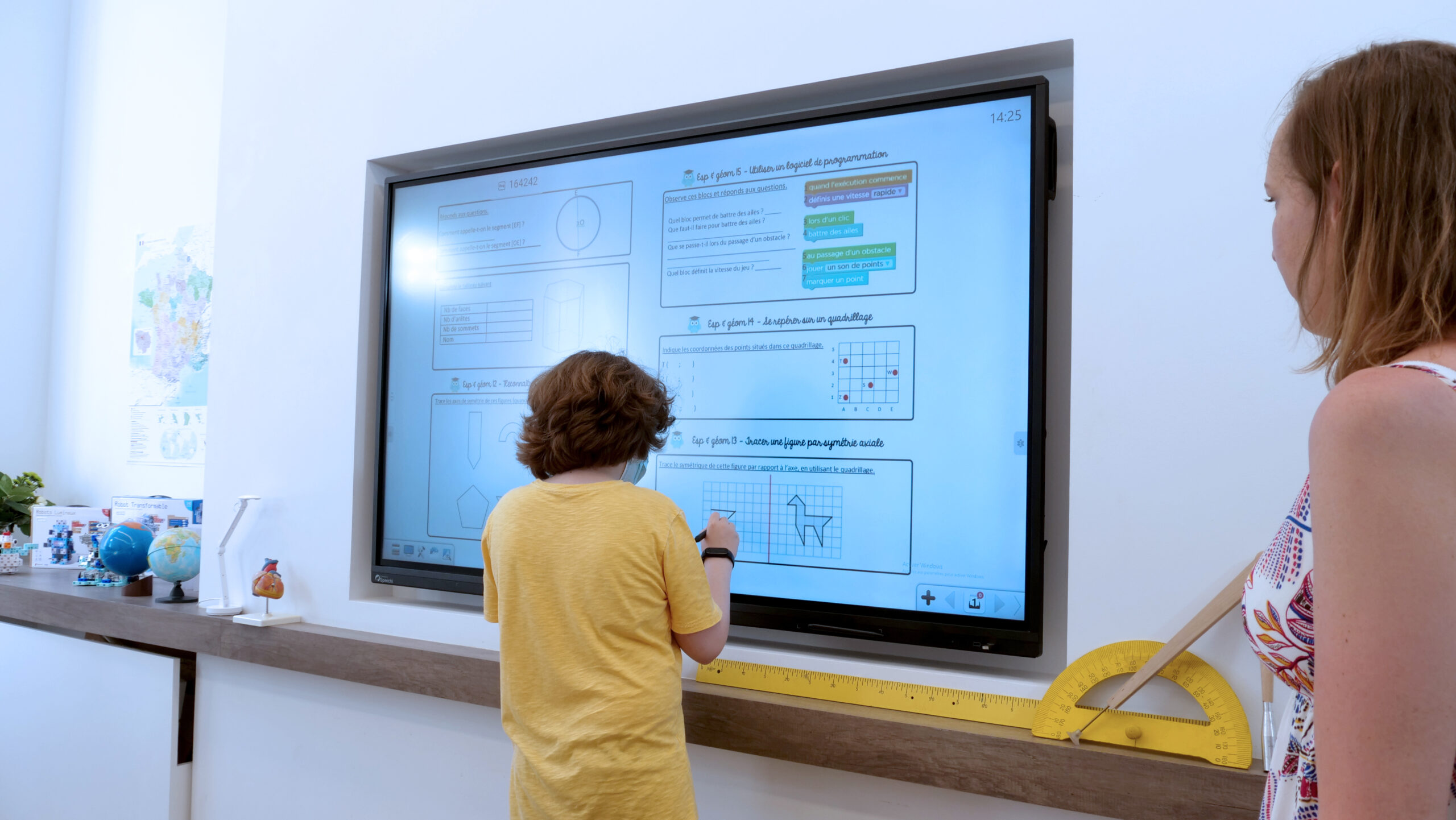 Utiliser les écrans Speechi pour fournir une interface digitale enfant en école
