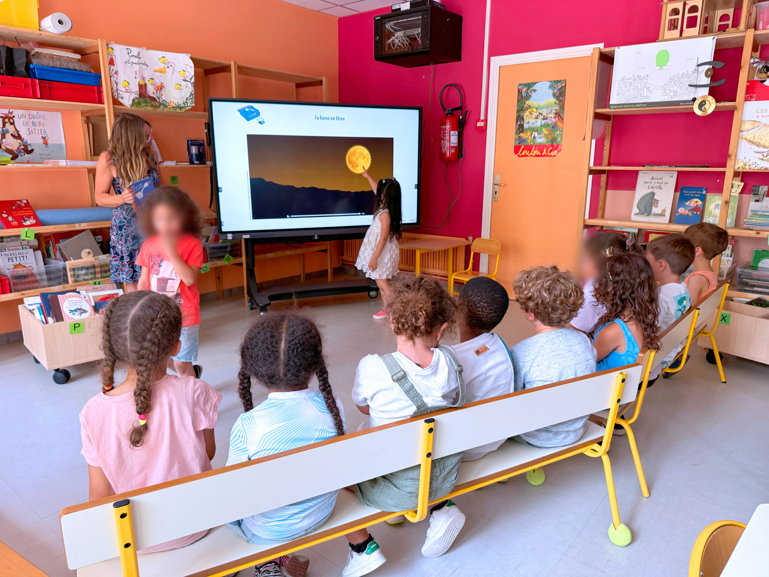 L'interface tactile en maternelle avec les écrans Speechi