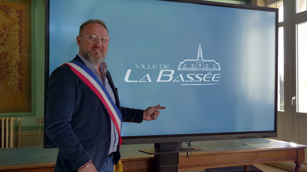 Testimonio: una pantalla interactiva en el Ayuntamiento de La Bassée