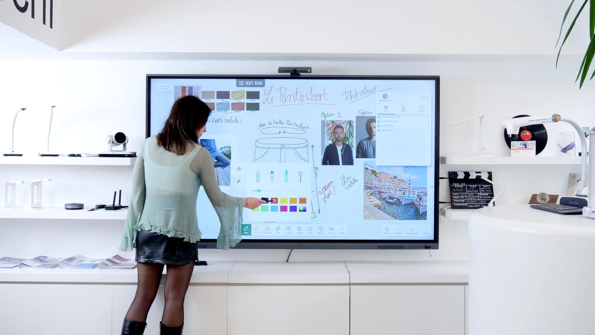 Digitale interaktive Wanddisplay mit Speechi