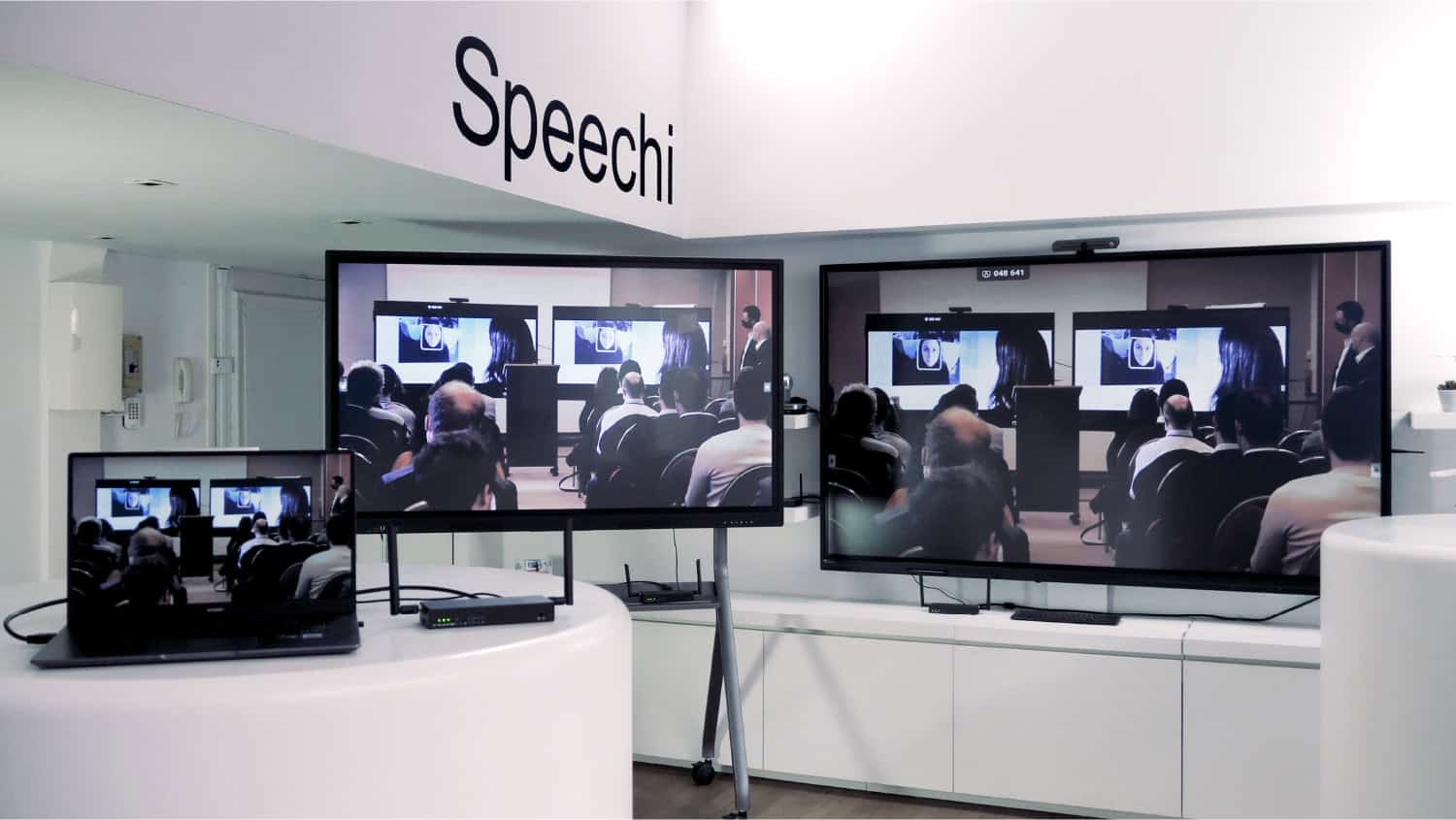 How to handle many interactive screens at the same time