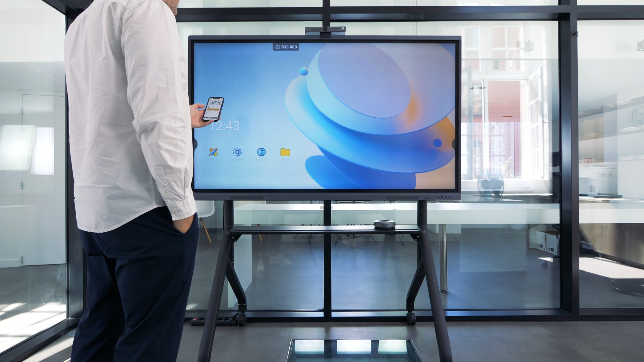 speechi-connect-custom-interface-and-screen-control A custom workspace for every user