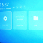 Digital signage display für coworking