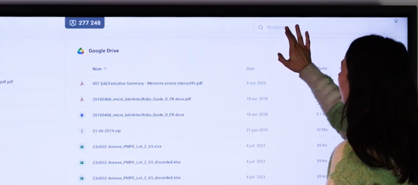 A la derecha la lista de documentos de tu Drive y la barra de búsqueda